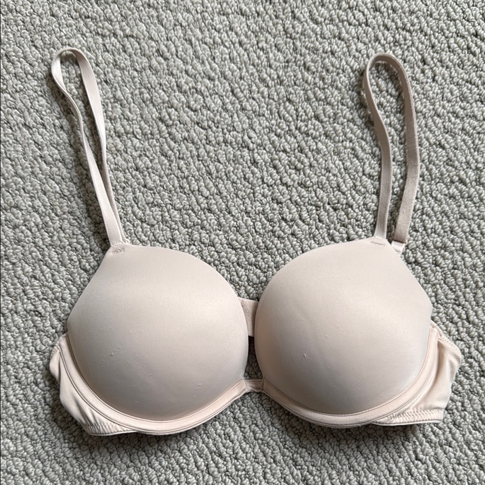 Victorias Secret PINK | Black and Beige Women's Bras Set - Picture 2 of 16